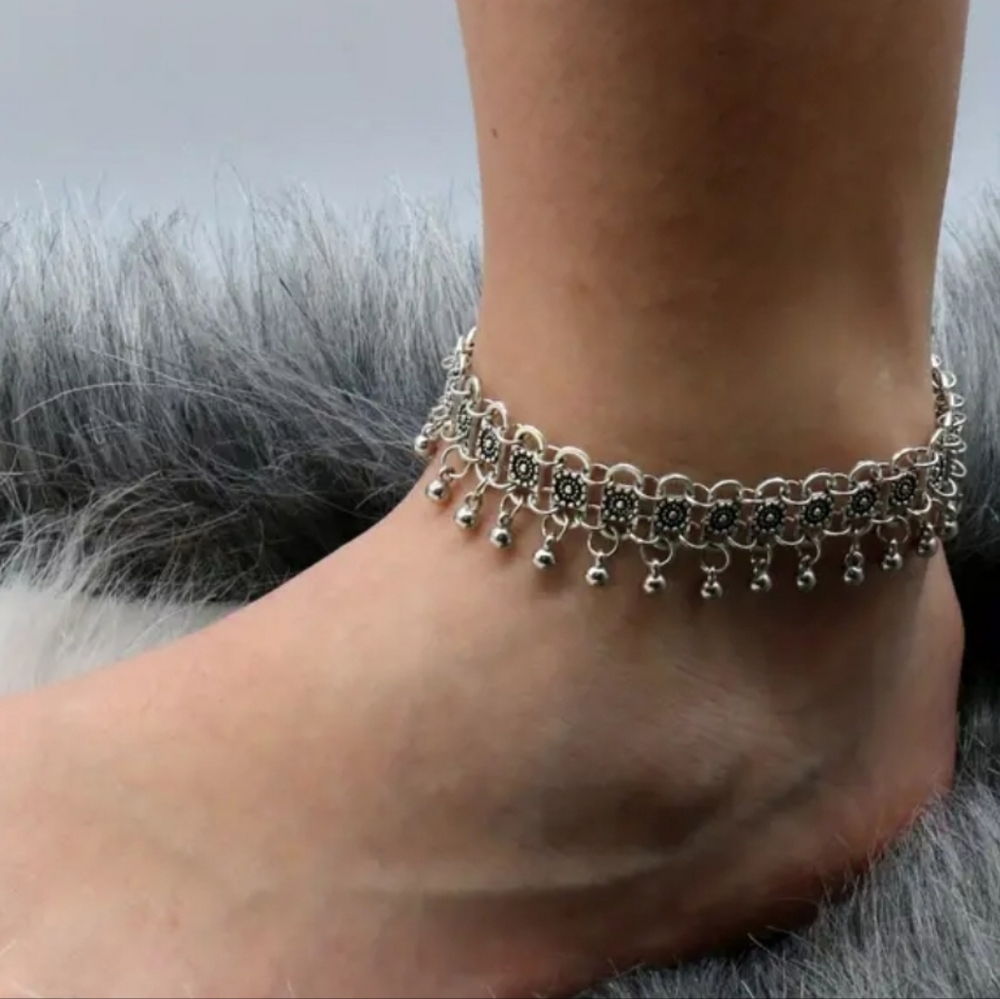🎀Clearance🎀 Vintage Boho Style Flower Tassels Pendant Chain Anklet Summer - Picture 2 of 3